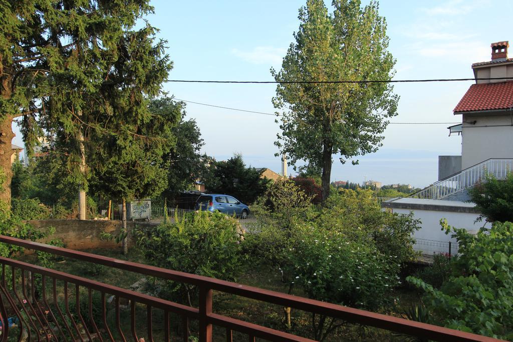 Guest House Kozala Рийека Екстериор снимка