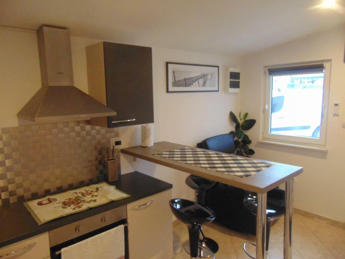 Guest House Kozala Рийека Екстериор снимка